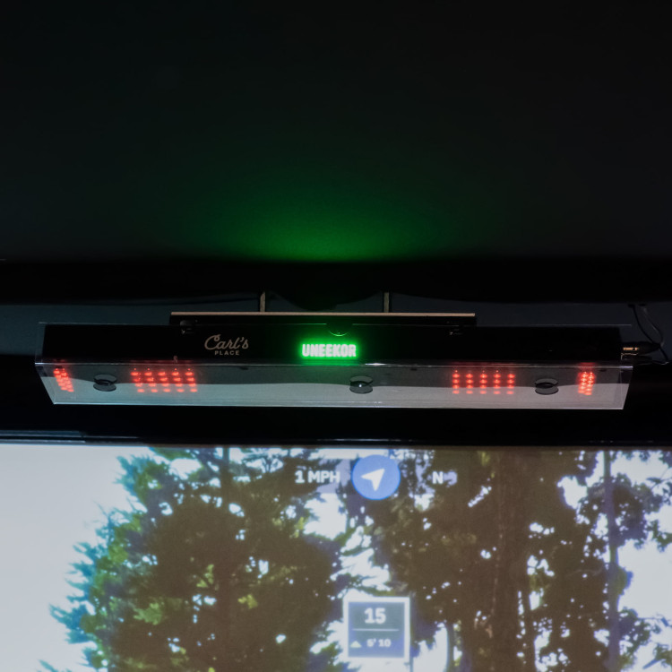 Uneekor EYE XO2 Launch Monitor