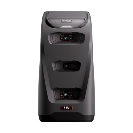Bushnell Launch Pro Indoor Launch Monitor front