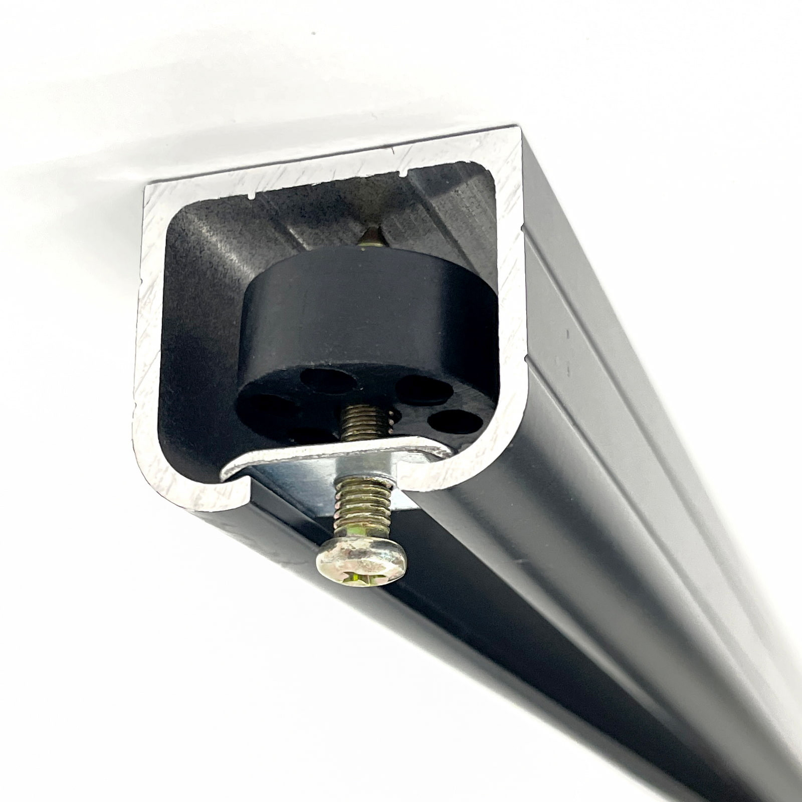 Hardware Kit for ceiling mounting Carl's Golf Room Curtain, stopper angle view
