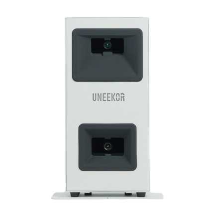 Uneekor EYE MINI CORE Launch Monitor front