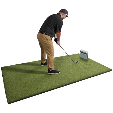 SkyTrak+ Indoor Golf Mat Gift Package