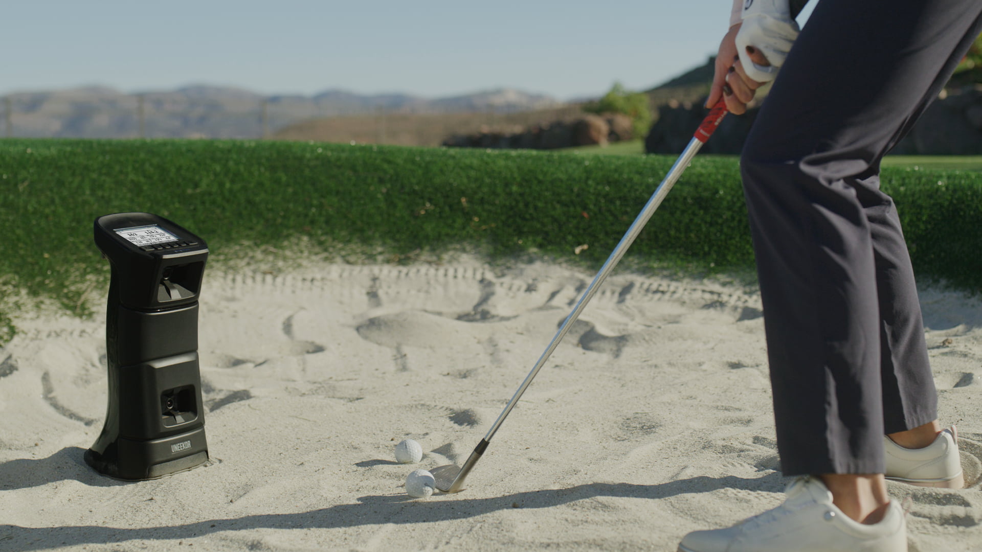 EYE MINI in sand trap