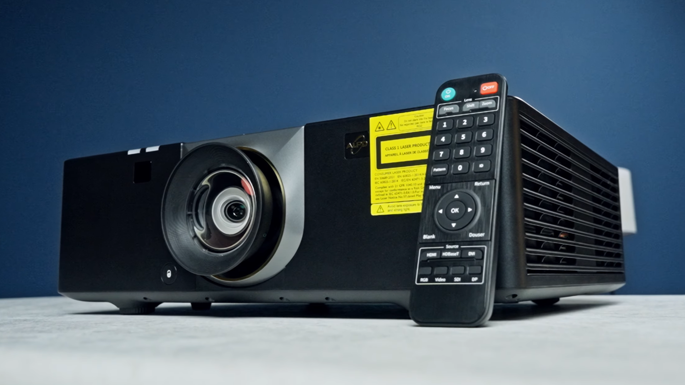 Appotronics MK650B with remote